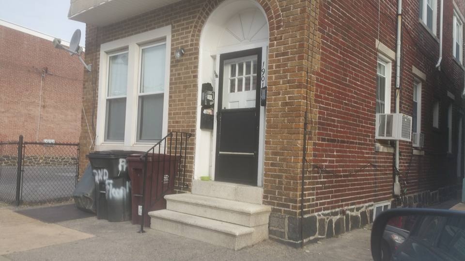 Stoop - 1901 West 6th Street - Wilmington - Delaware - 19808
