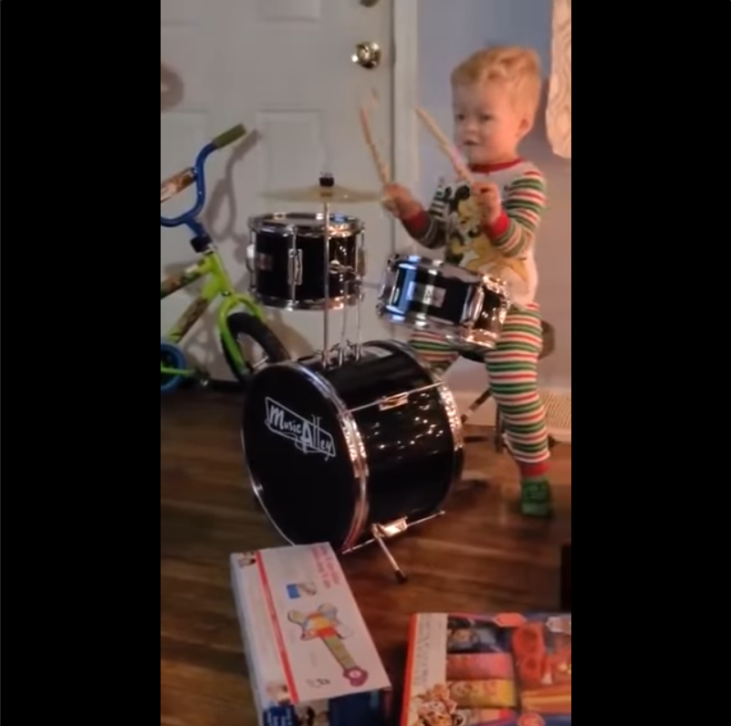 Cyan-Ejr - Drum Solo