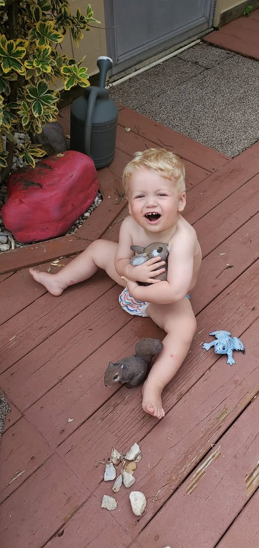 Cyan-Ejr - Of Mice and Baby